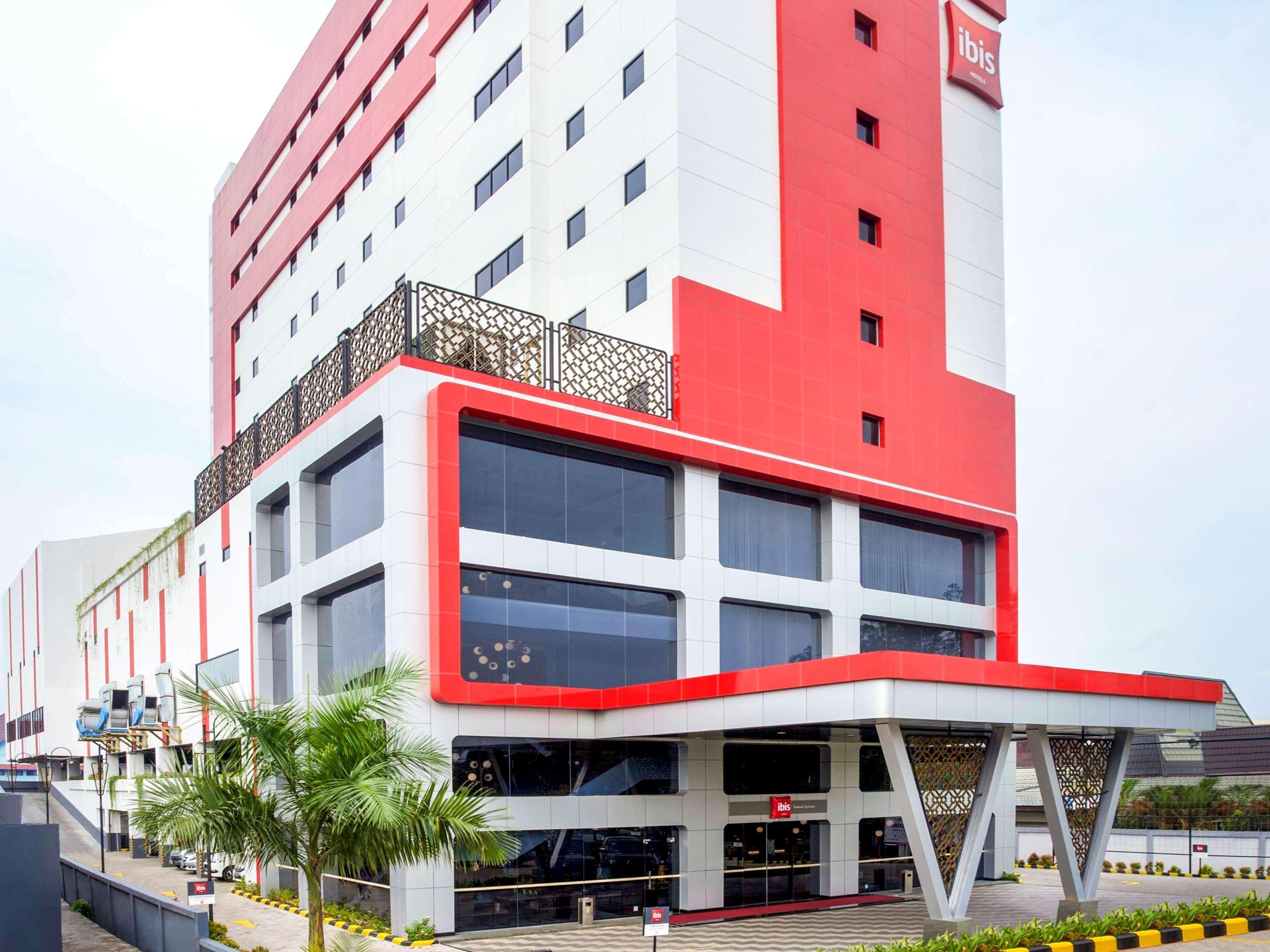 Ibis Pontianak City Center Ngoại thất bức ảnh