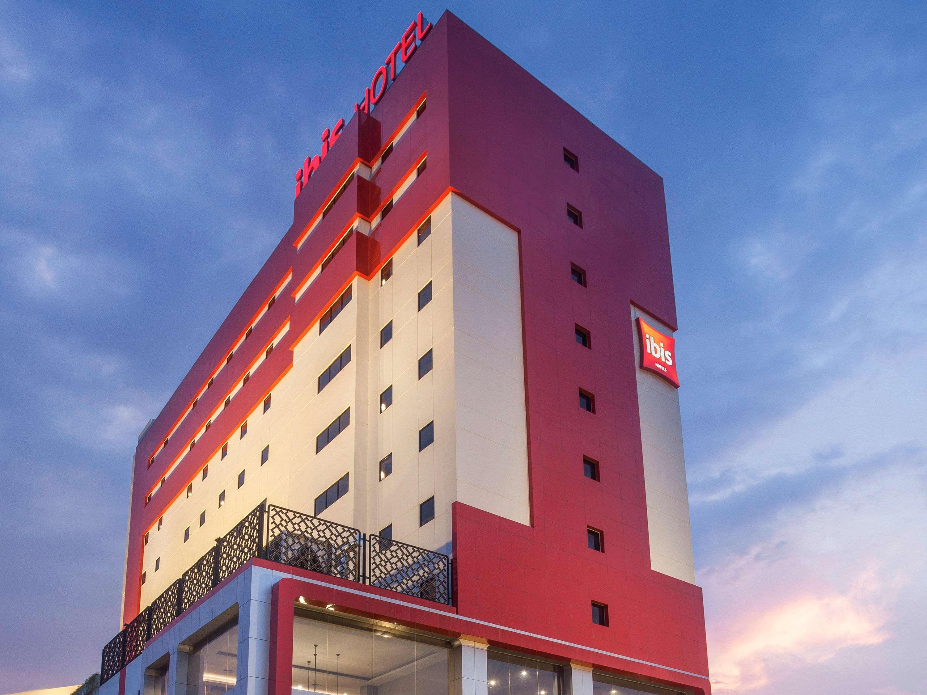 Ibis Pontianak City Center Ngoại thất bức ảnh