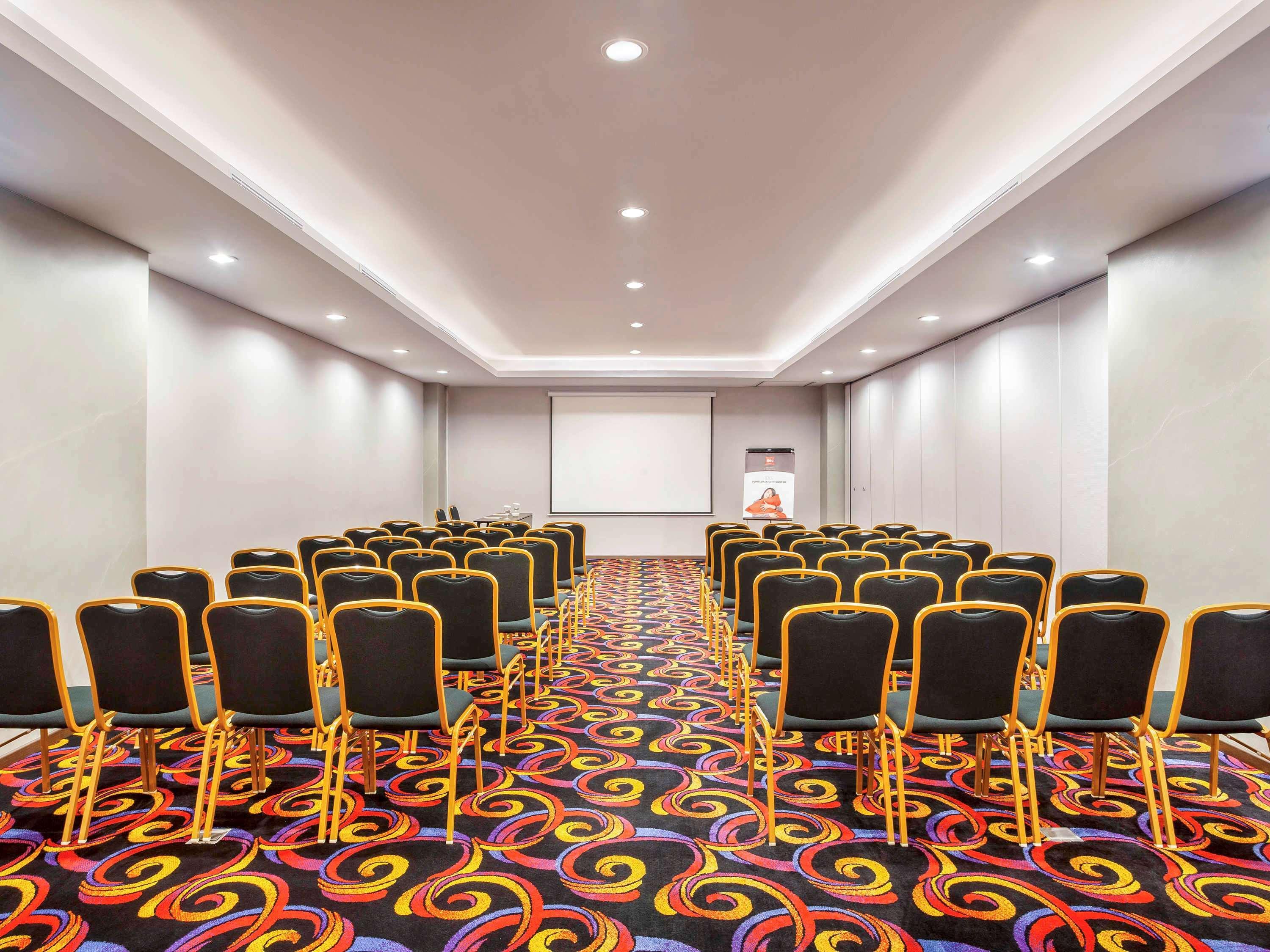 Ibis Pontianak City Center Ngoại thất bức ảnh