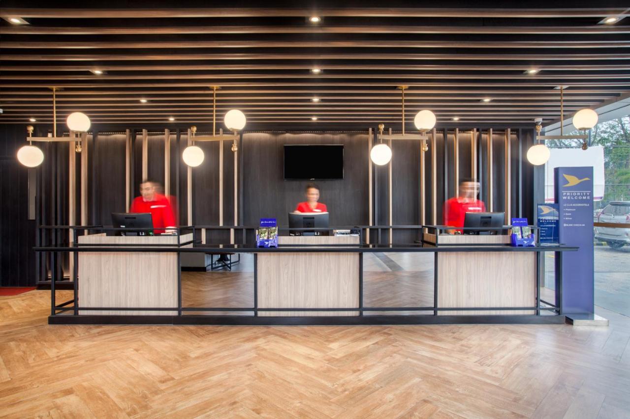 Ibis Pontianak City Center Ngoại thất bức ảnh