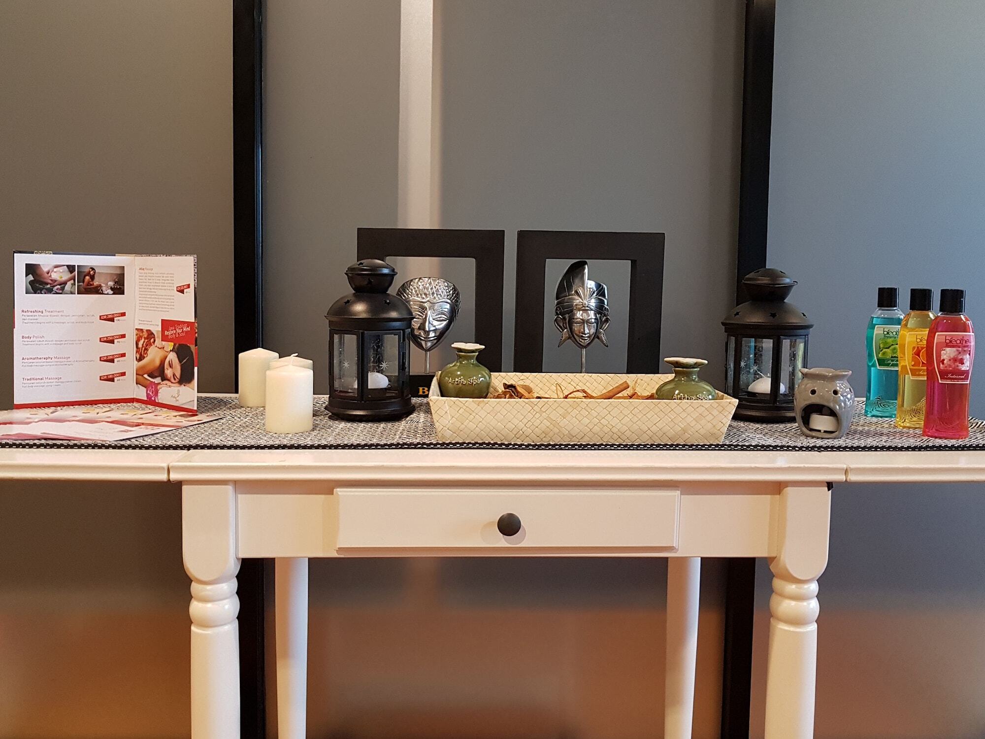 Ibis Pontianak City Center Ngoại thất bức ảnh